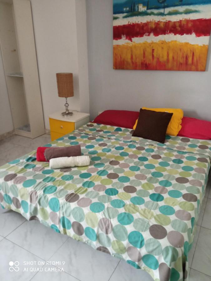 Summer Room With Private Bathroom San Gwann Bagian luar foto