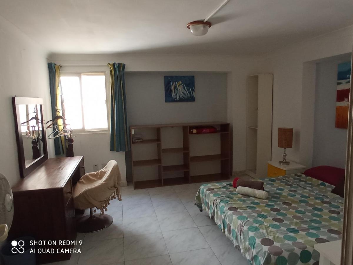 Summer Room With Private Bathroom San Gwann Bagian luar foto